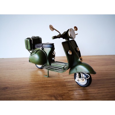 Scooter legergroen Scooter legergroen